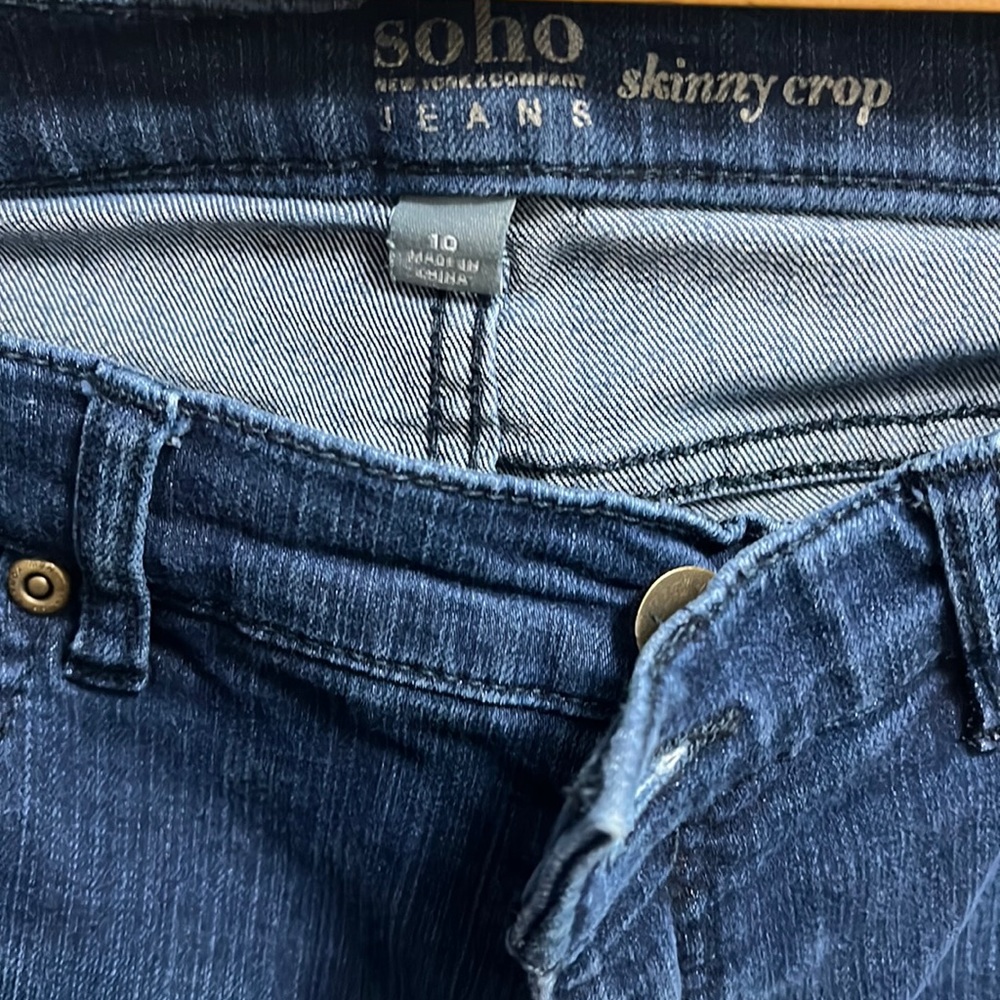 New York & Company soft cropped denim jeans. Size 10. Soho style